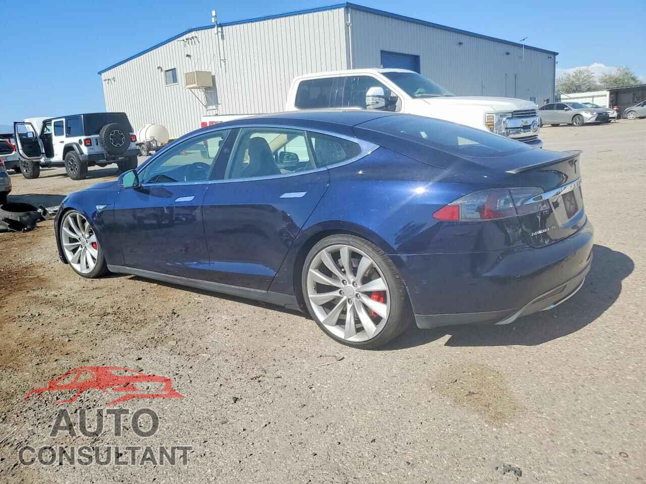 TESLA MODEL S 2015 - 5YJSA1H21FFP69795
