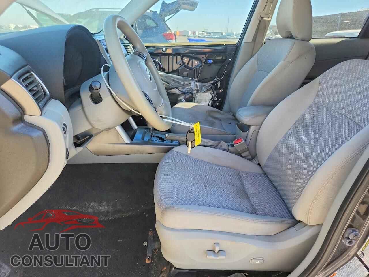 SUBARU FORESTER 2012 - JF2SHBDC1CH400593