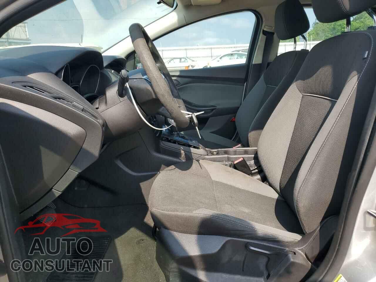 FORD FOCUS 2013 - 1FADP3E24DL250098