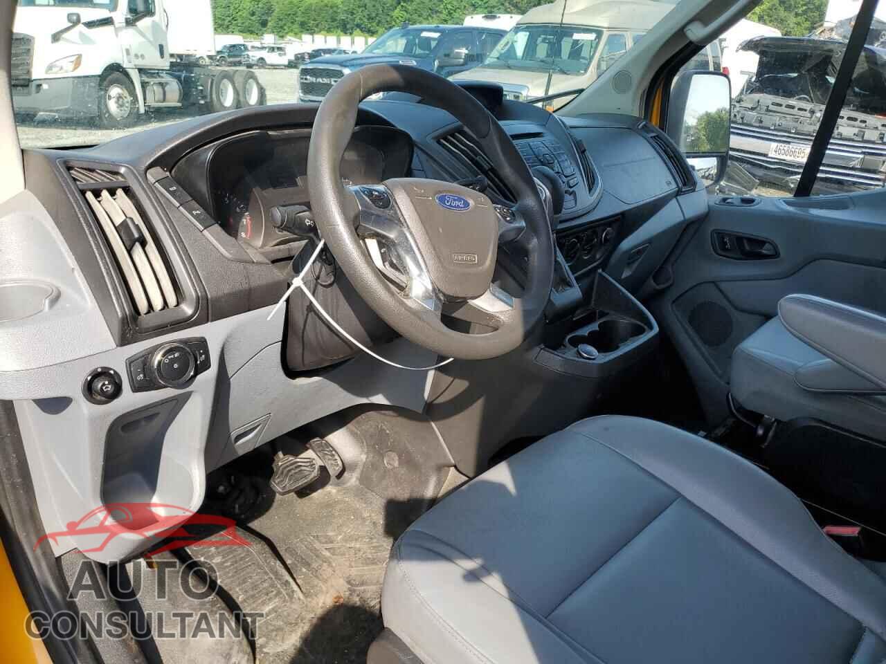 FORD TRANSIT 2018 - 1FTBW2CM2JKA80070