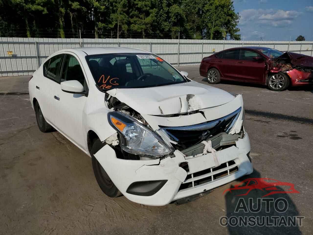 NISSAN VERSA 2019 - 3N1CN7AP3KL841807