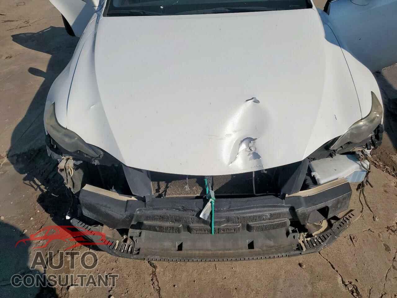 LEXUS IS 2014 - JTHBF1D2XE5019009