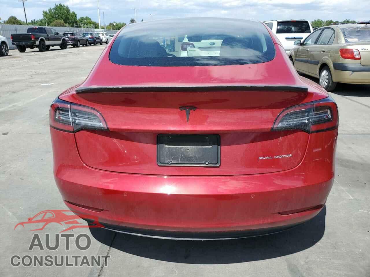 TESLA MODEL 3 2021 - 5YJ3E1EB8MF902692