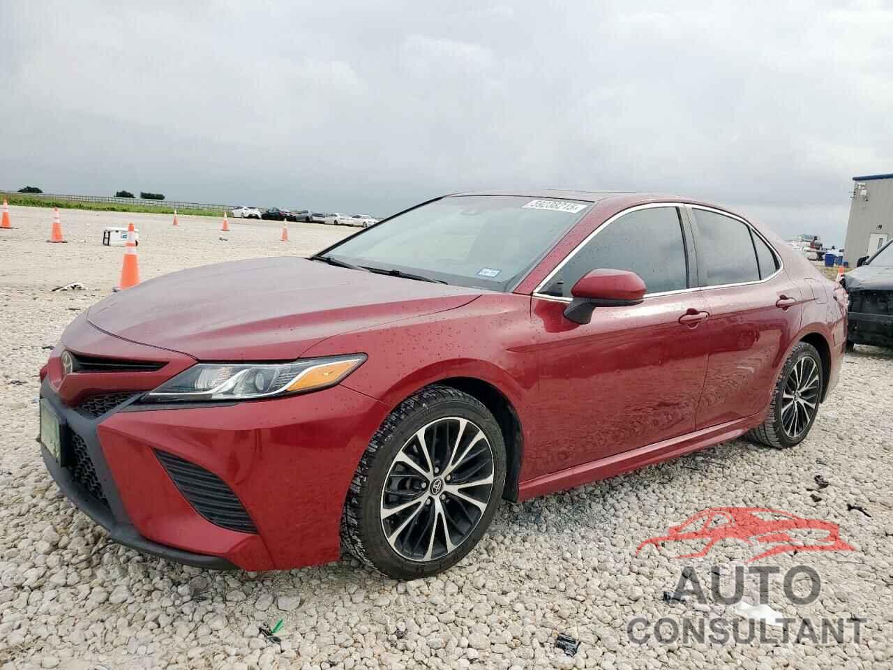 TOYOTA CAMRY 2018 - 4T1B11HK3JU669516
