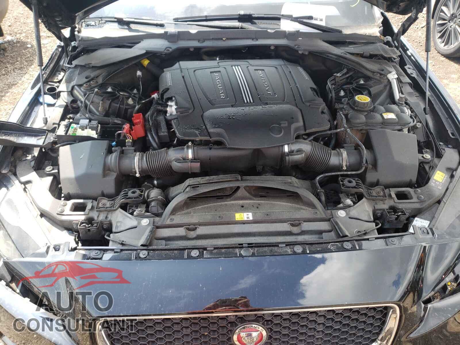 JAGUAR XE 2017 - SAJAK4BVXHCP15541