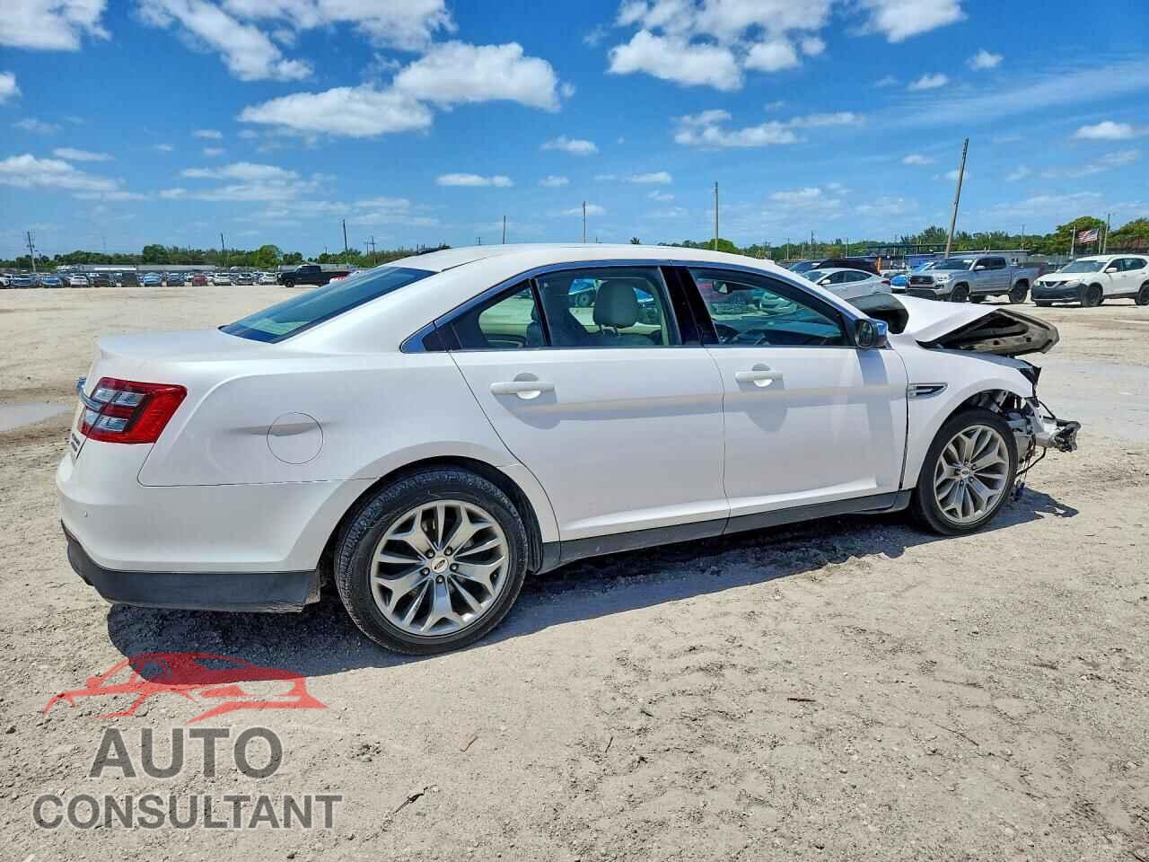 FORD TAURUS 2019 - 1FAHP2F83KG109463
