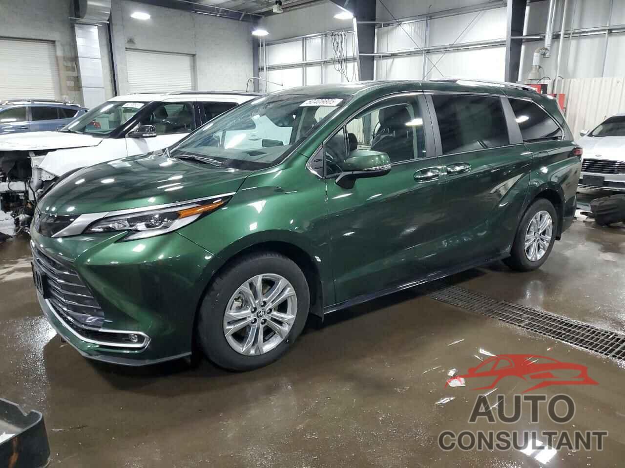 TOYOTA SIENNA 2023 - 5TDESKFC1PS097942
