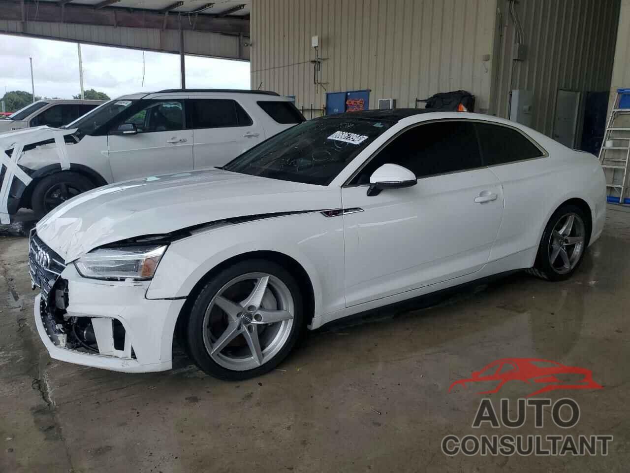 AUDI A5 2018 - WAUSNAF55JA028016