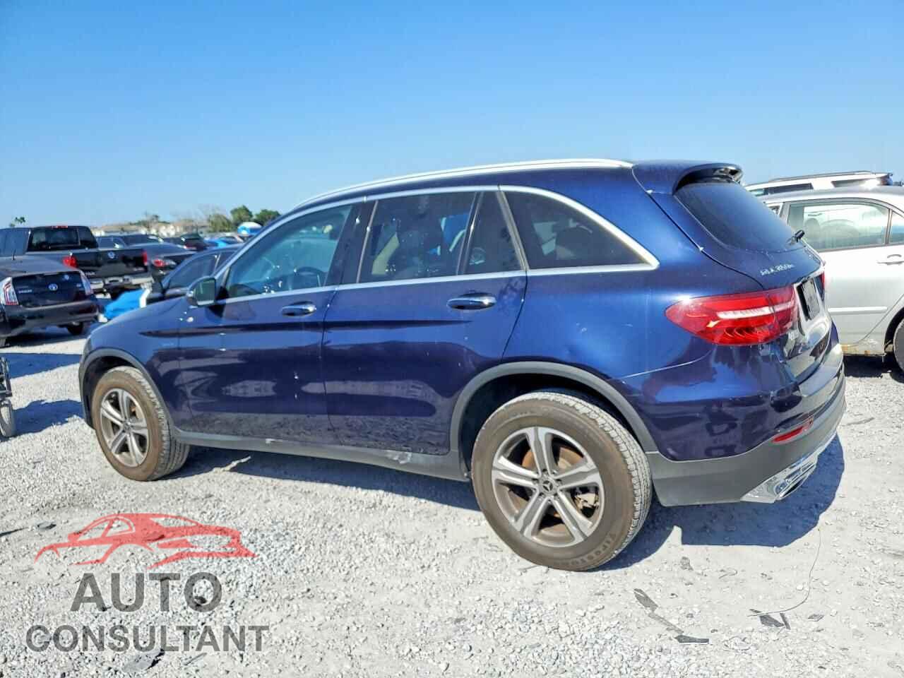 MERCEDES-BENZ GLC-CLASS 2019 - WDC0G5EB2KF495394
