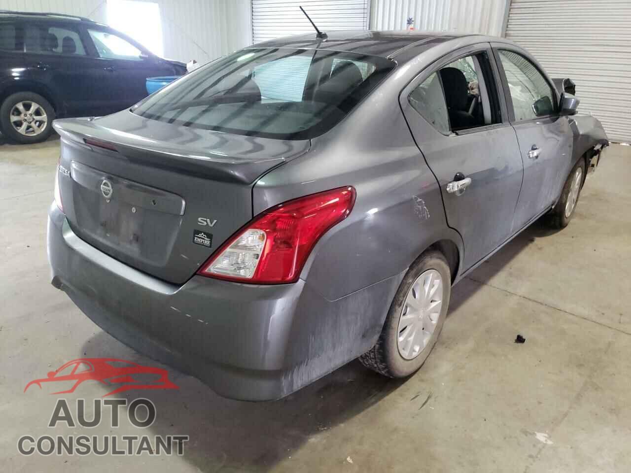 NISSAN VERSA 2017 - 3N1CN7AP3HL889090