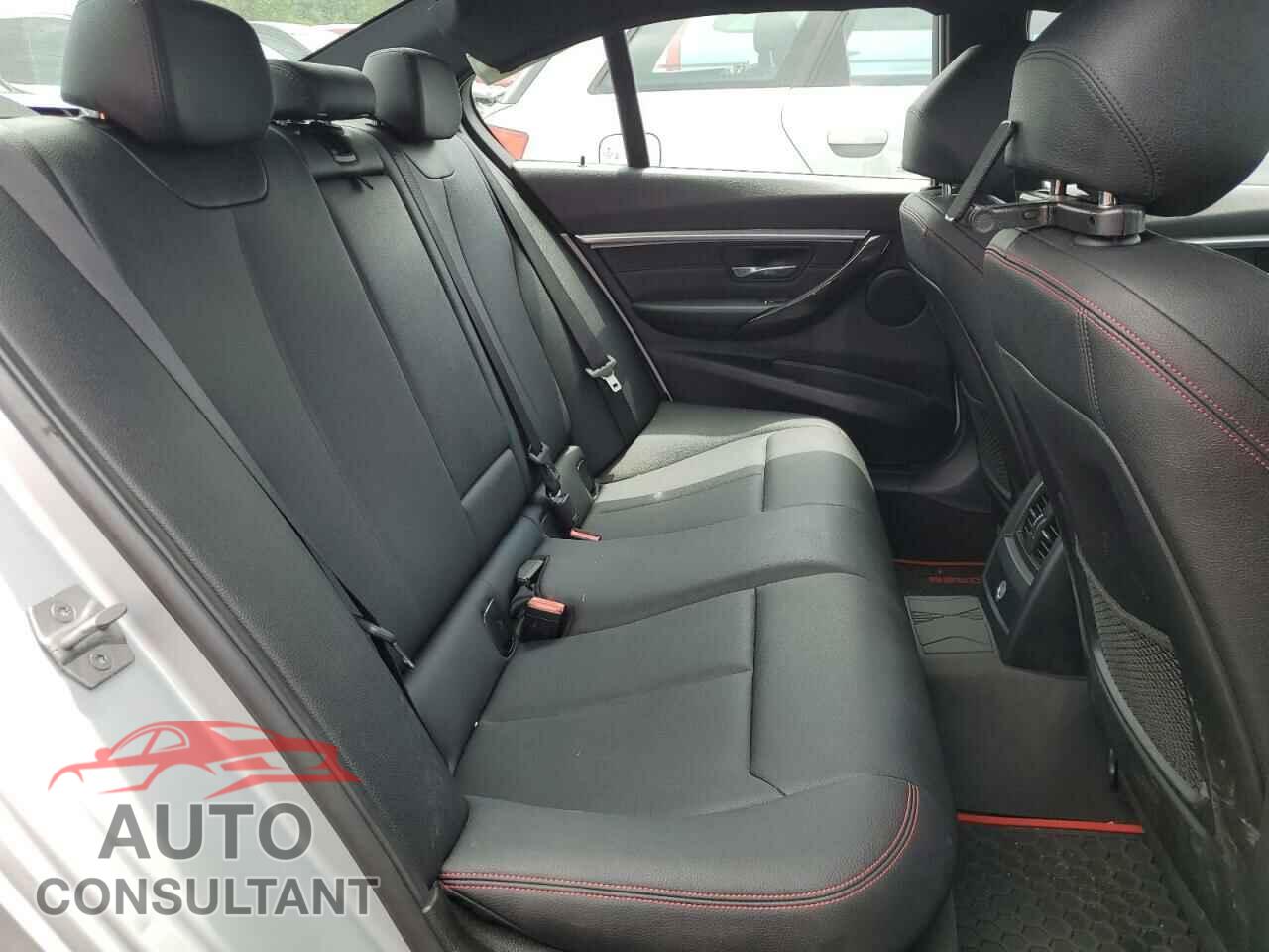 BMW 3 SERIES 2016 - WBA8E3G5XGNU04358