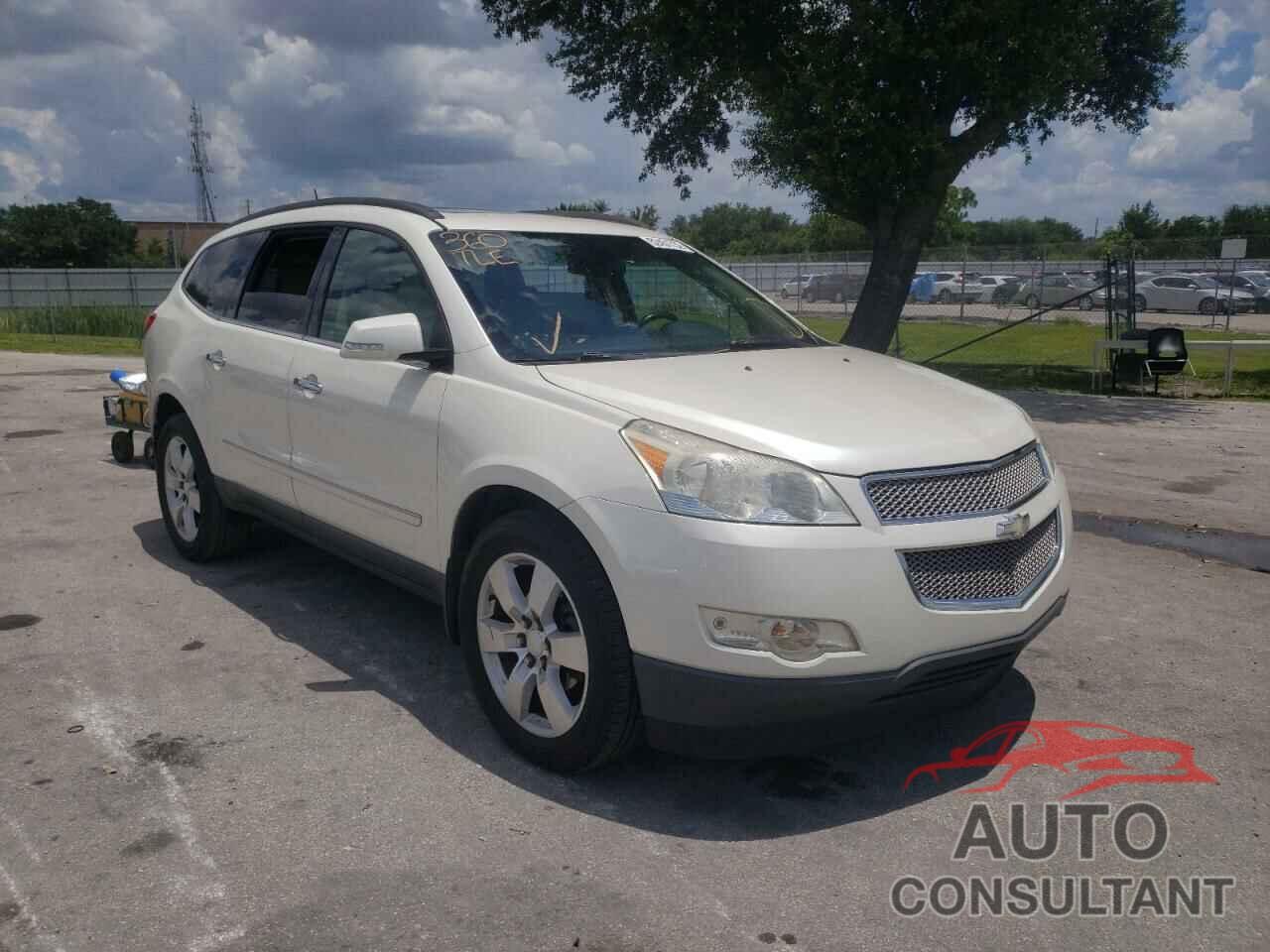 CHEVROLET TRAVERSE 2011 - 1GNKRLED0BJ297433