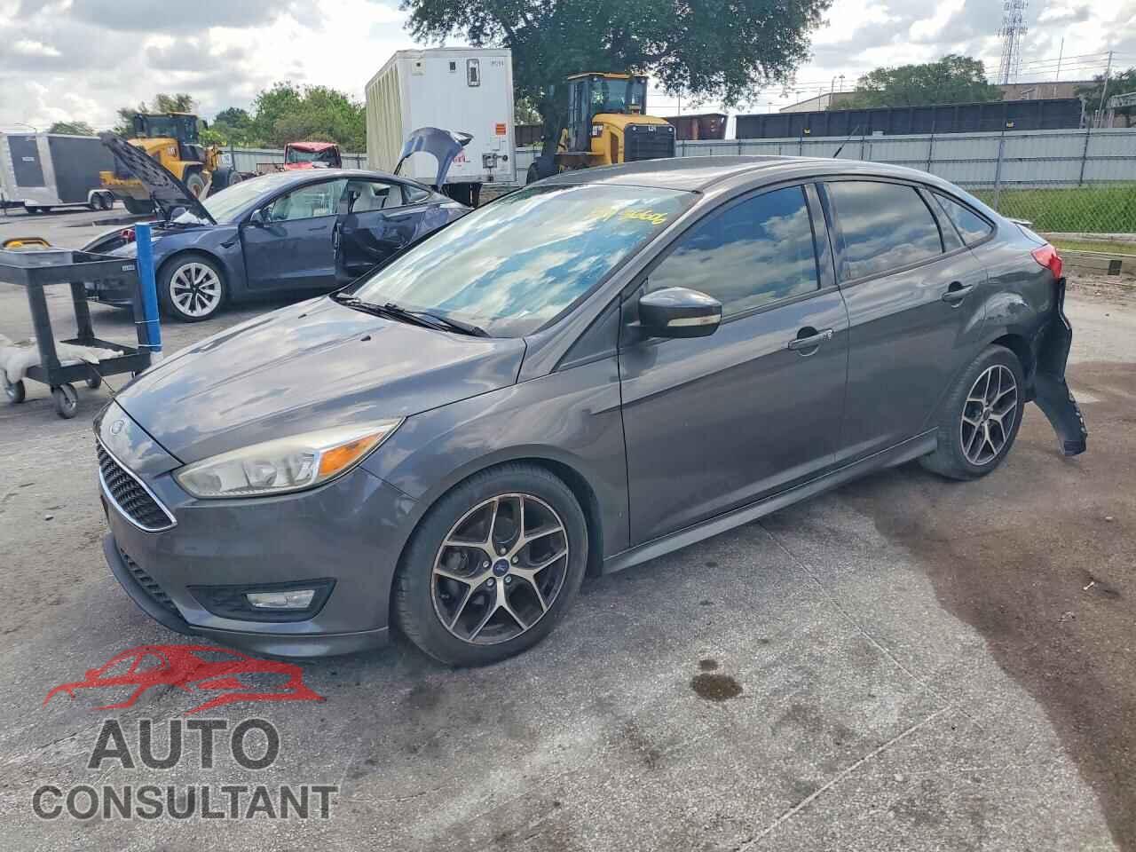 FORD FOCUS 2015 - 1FADP3F22FL385307