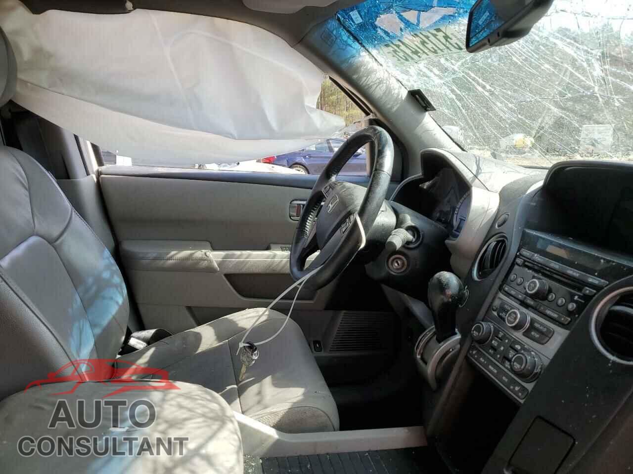 HONDA PILOT 2013 - 5FNYF4H55DB006876