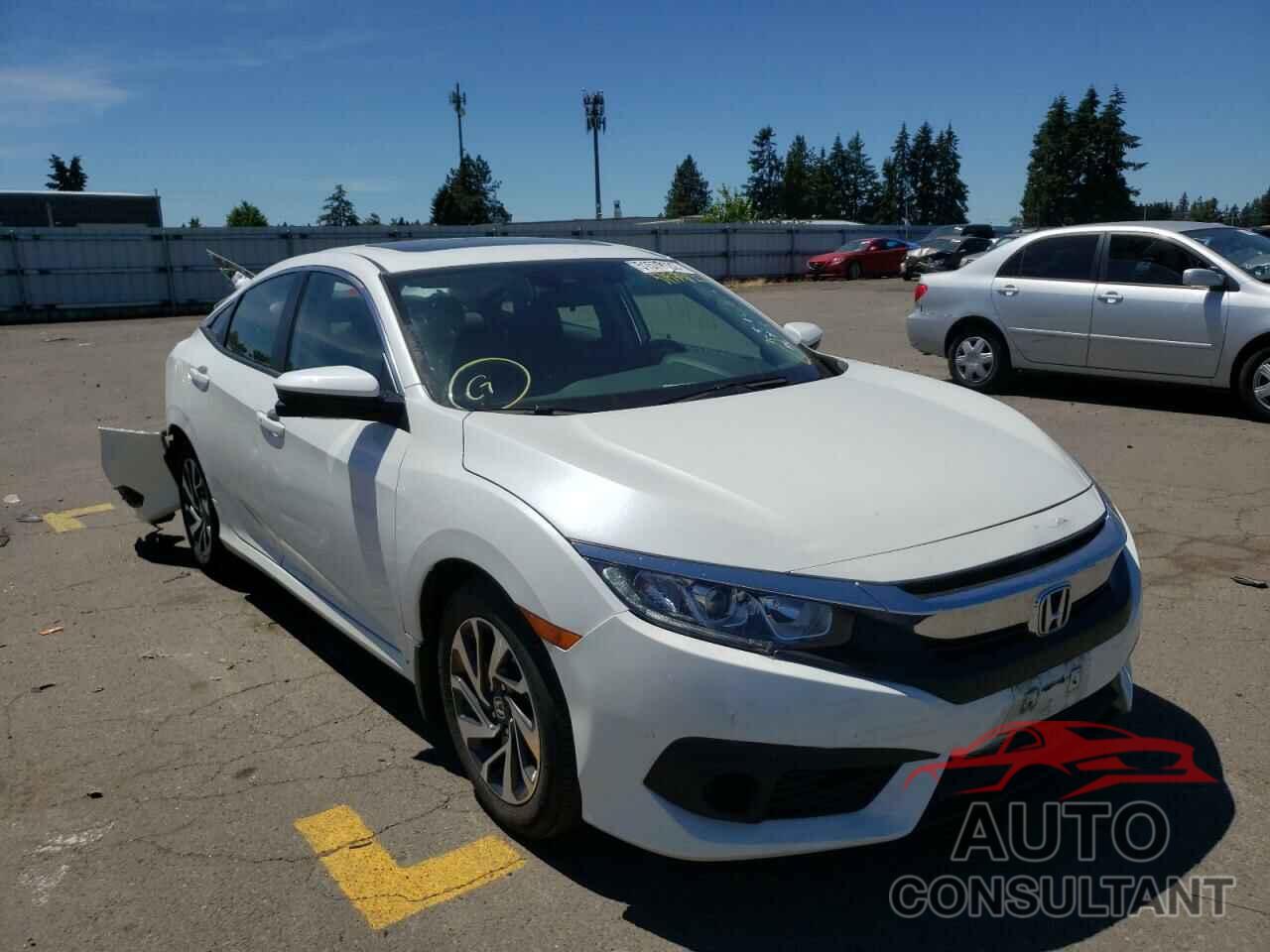 HONDA CIVIC 2018 - 2HGFC2F80JH518487