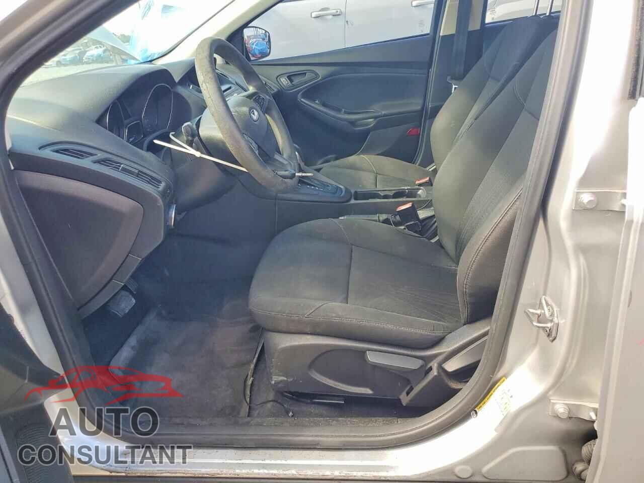 FORD FOCUS 2016 - 1FADP3E26GL304666