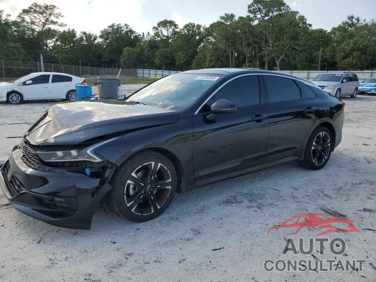KIA K5 2023 - 5XXG64J28PG207510