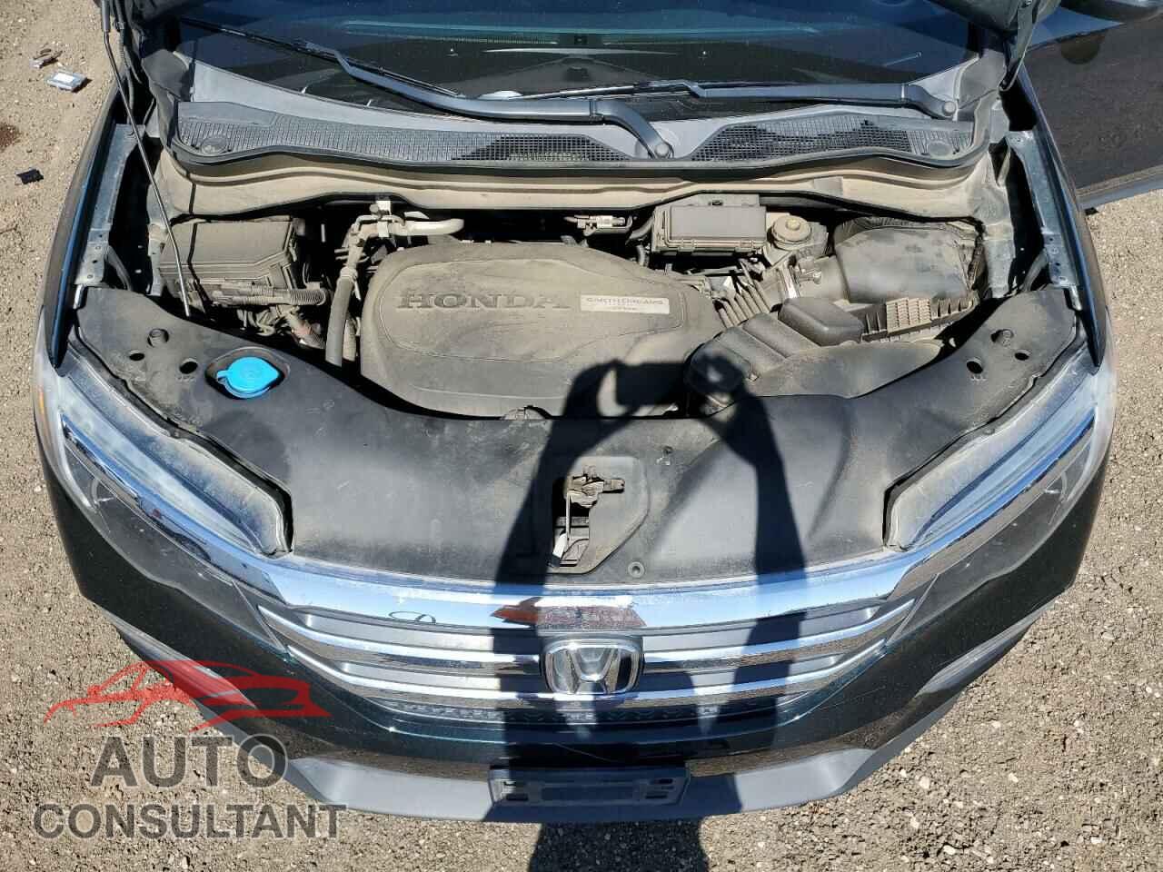 HONDA PILOT 2017 - 5FNYF5H15HB044505