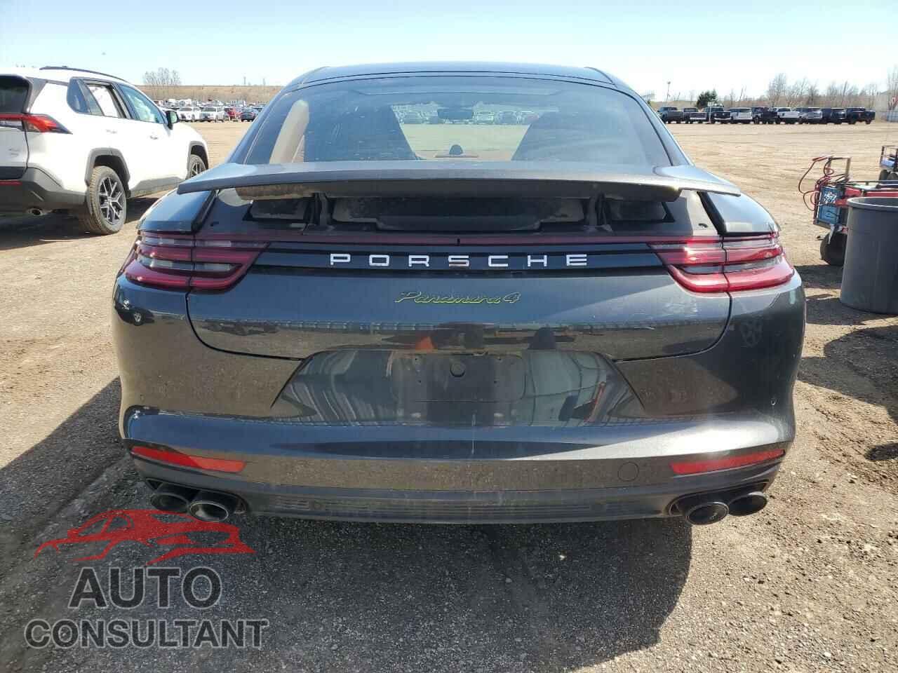 PORSCHE PANAMERA 2018 - WP0AE2A79JL175442