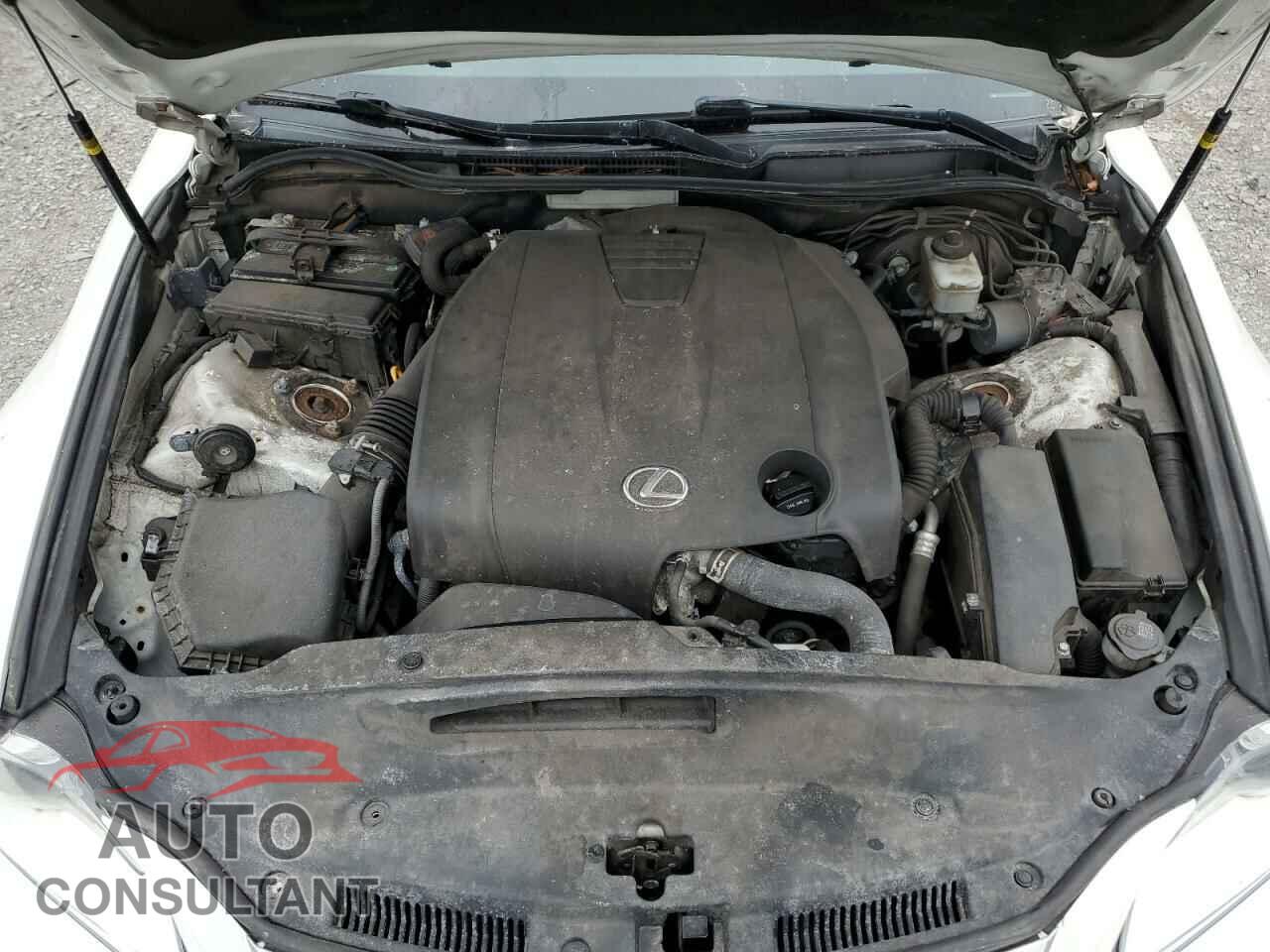 LEXUS IS 2014 - JTHCF1D24E5002467