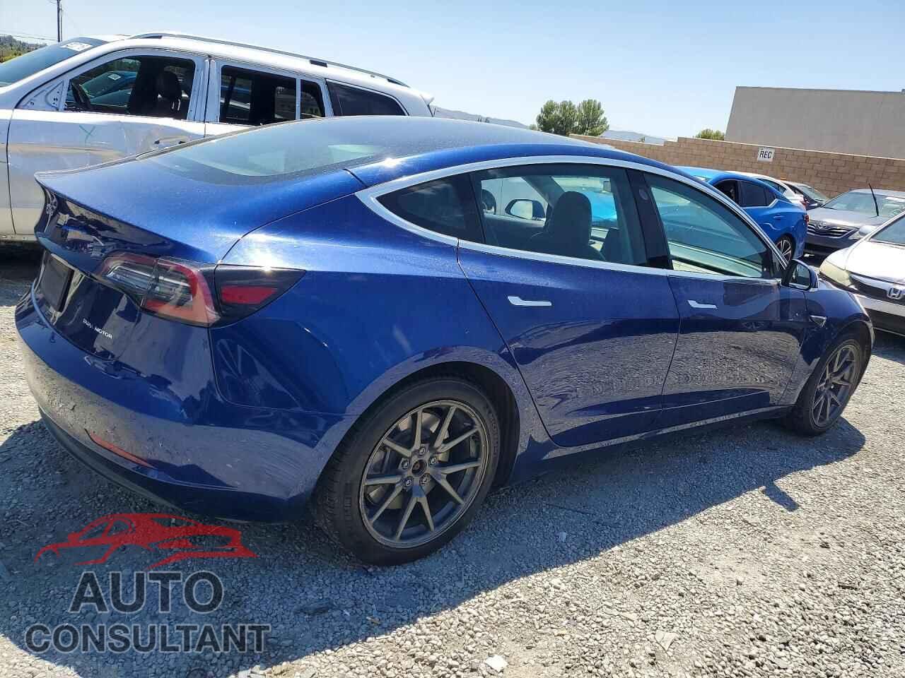 TESLA MODEL 3 2019 - 5YJ3E1EB9KF452743