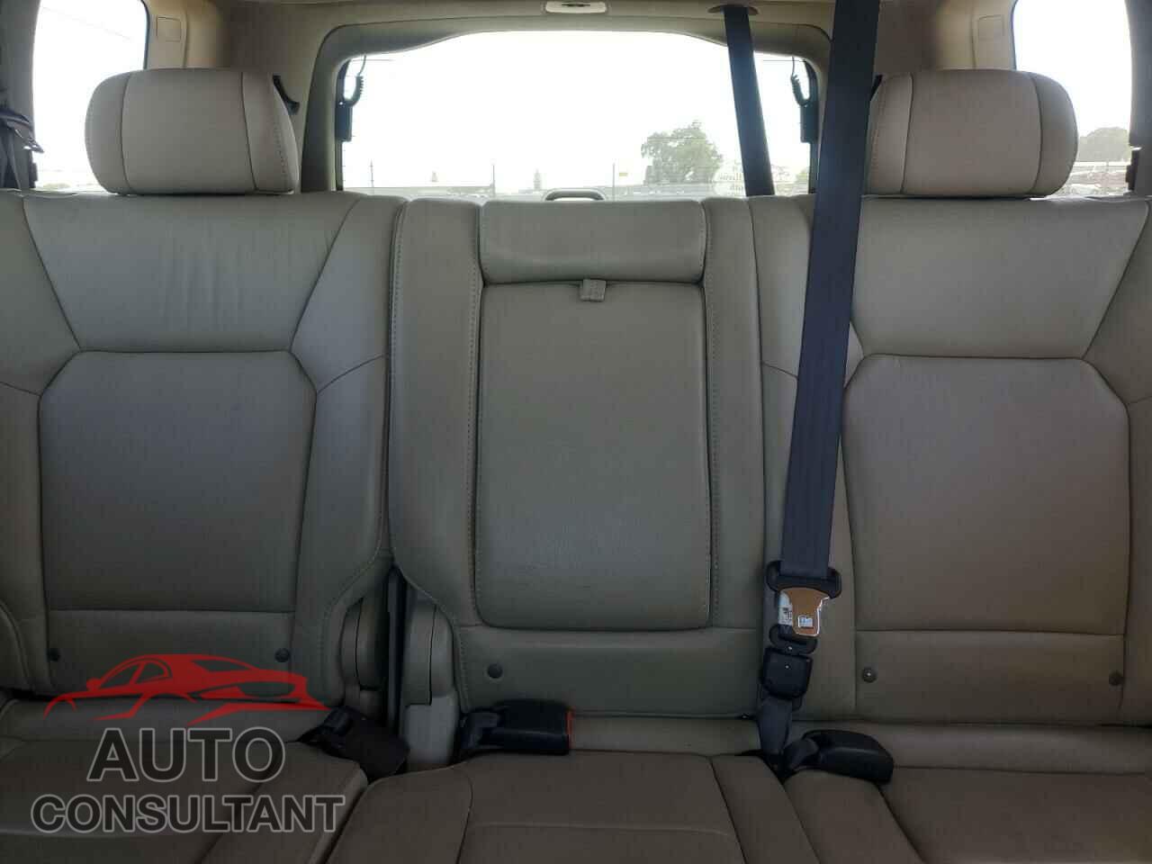 HONDA PILOT 2011 - 5FNYF3H52BB030298