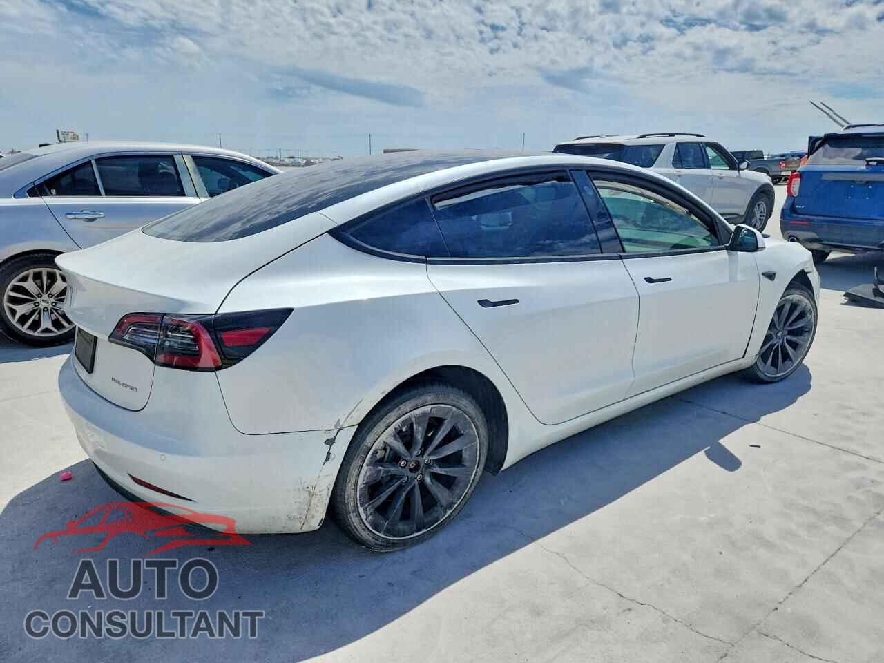 TESLA MODEL 3 2022 - 5YJ3E1EB8NF205654
