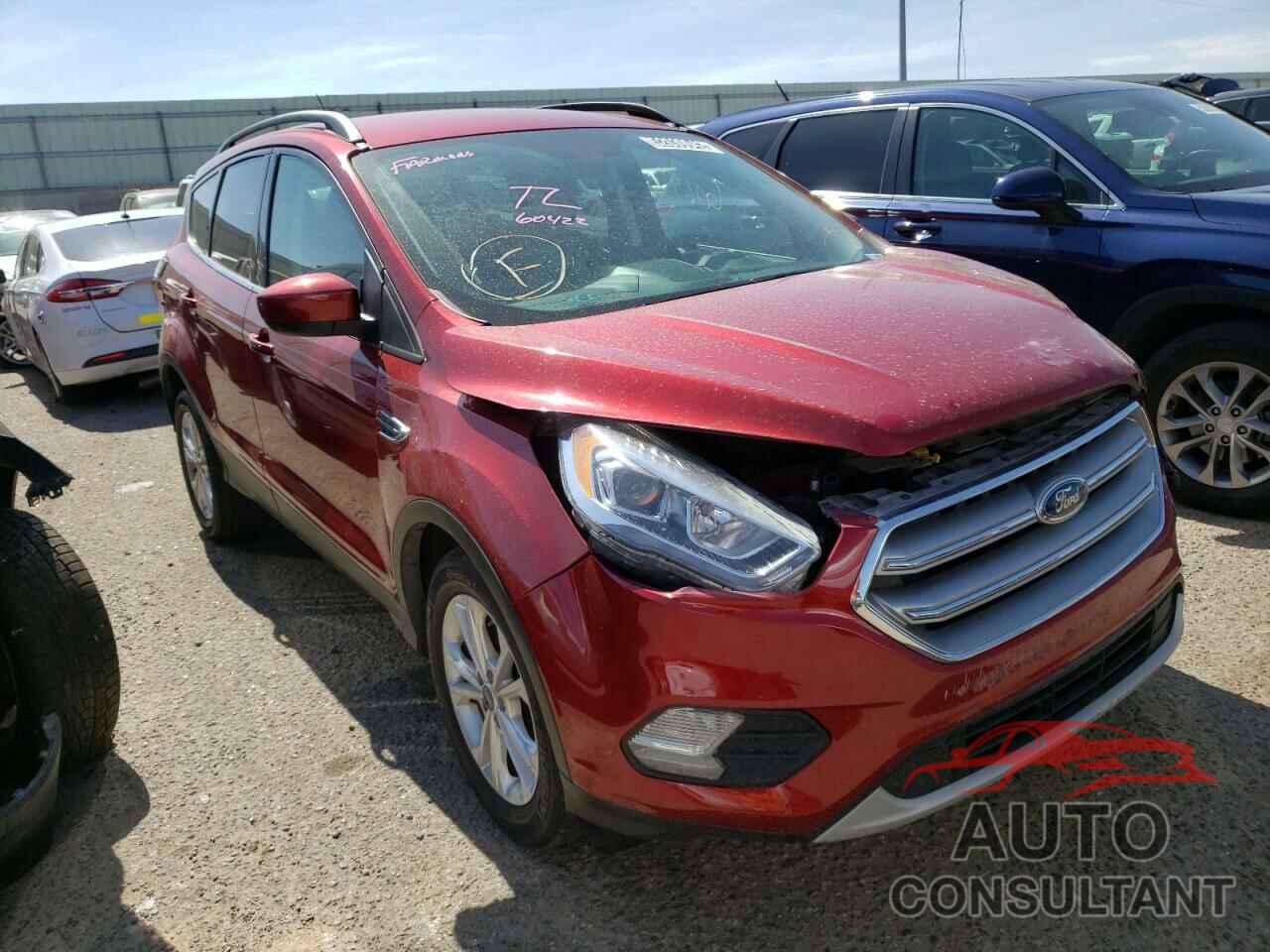 FORD ESCAPE 2017 - 1FMCU0GD7HUC87847