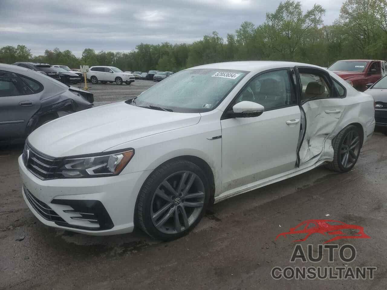 VOLKSWAGEN PASSAT 2018 - 1VWAA7A35JC036718