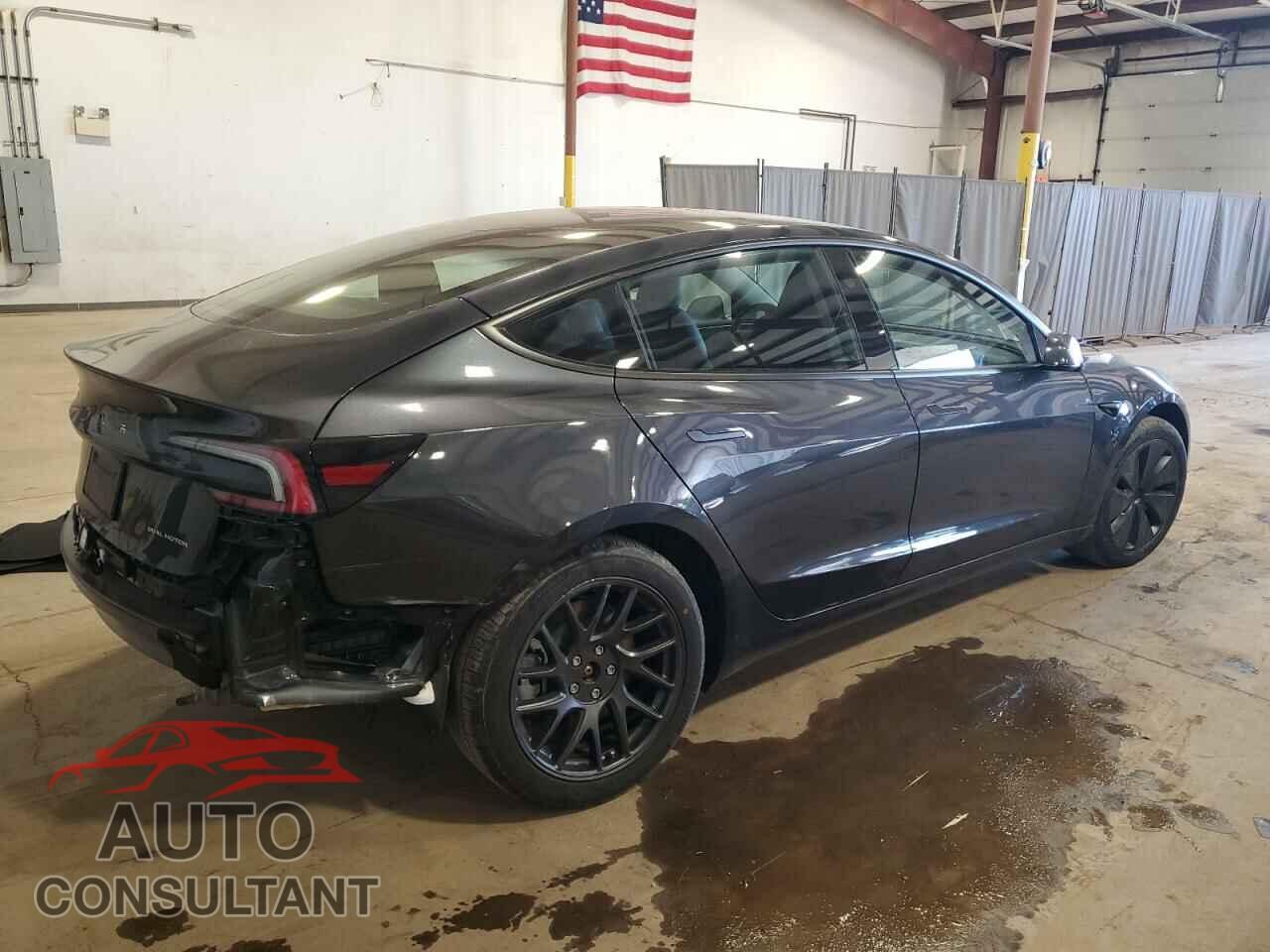 TESLA MODEL 3 2025 - 5YJ3E1EB3SF904881