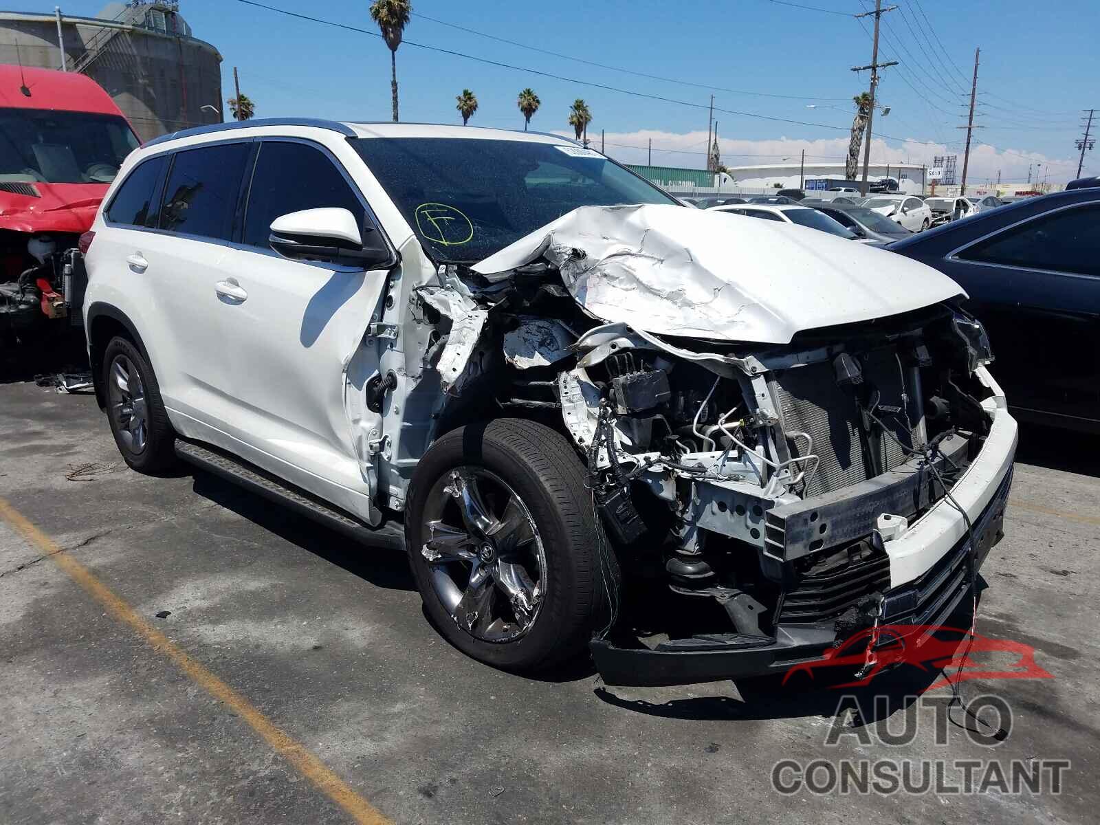 TOYOTA HIGHLANDER 2018 - 5TDDZRFH7JS898460