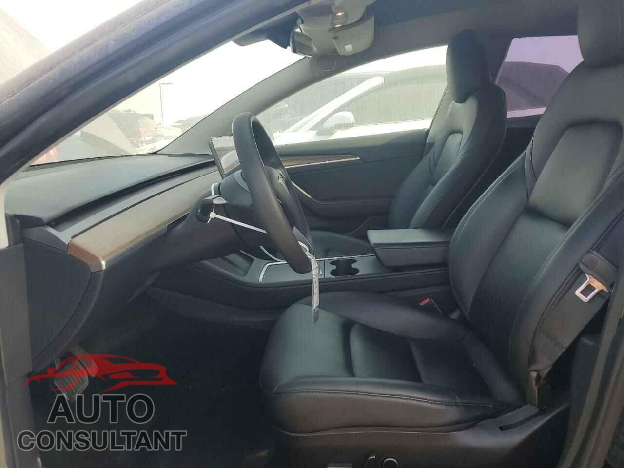 TESLA MODEL 3 2021 - 5YJ3E1EA5MF077377
