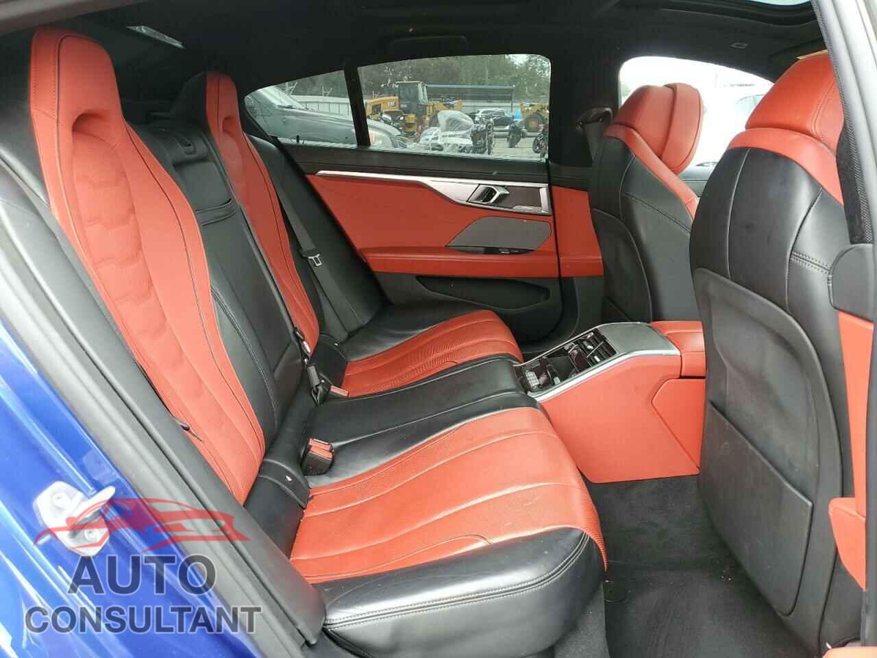 BMW 8 SERIES 2023 - WBAGV2C01PCL59953