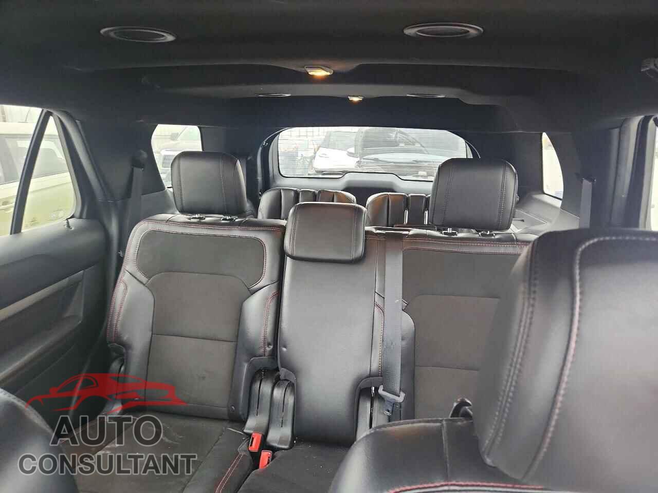 FORD EXPLORER 2018 - 1FM5K7D83JGB88848