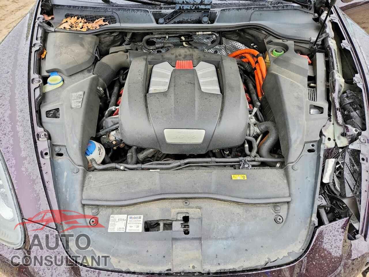 PORSCHE CAYENNE 2012 - WP1AE2A2XCLA90017