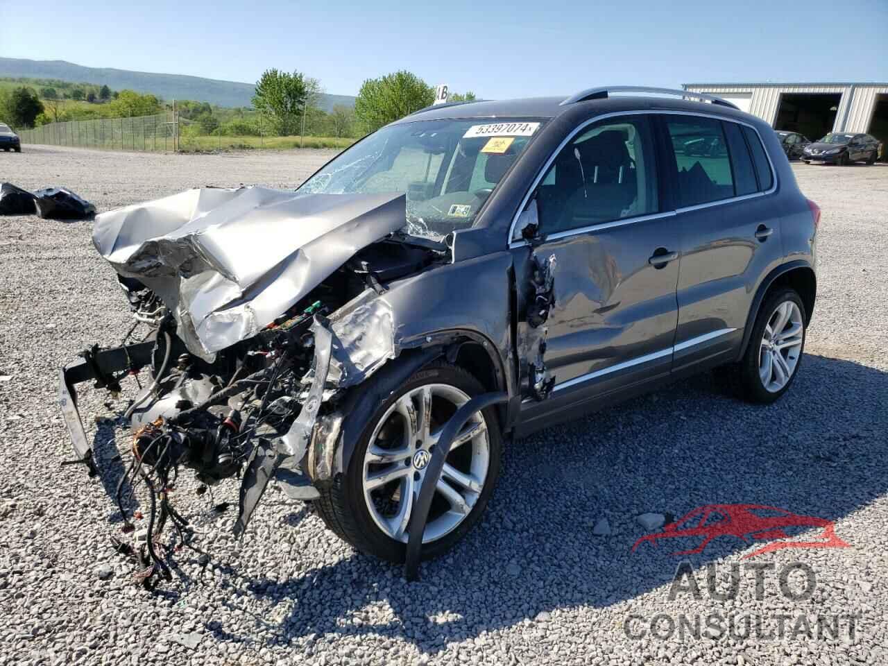 VOLKSWAGEN TIGUAN 2016 - WVGBV7AX1GW526753