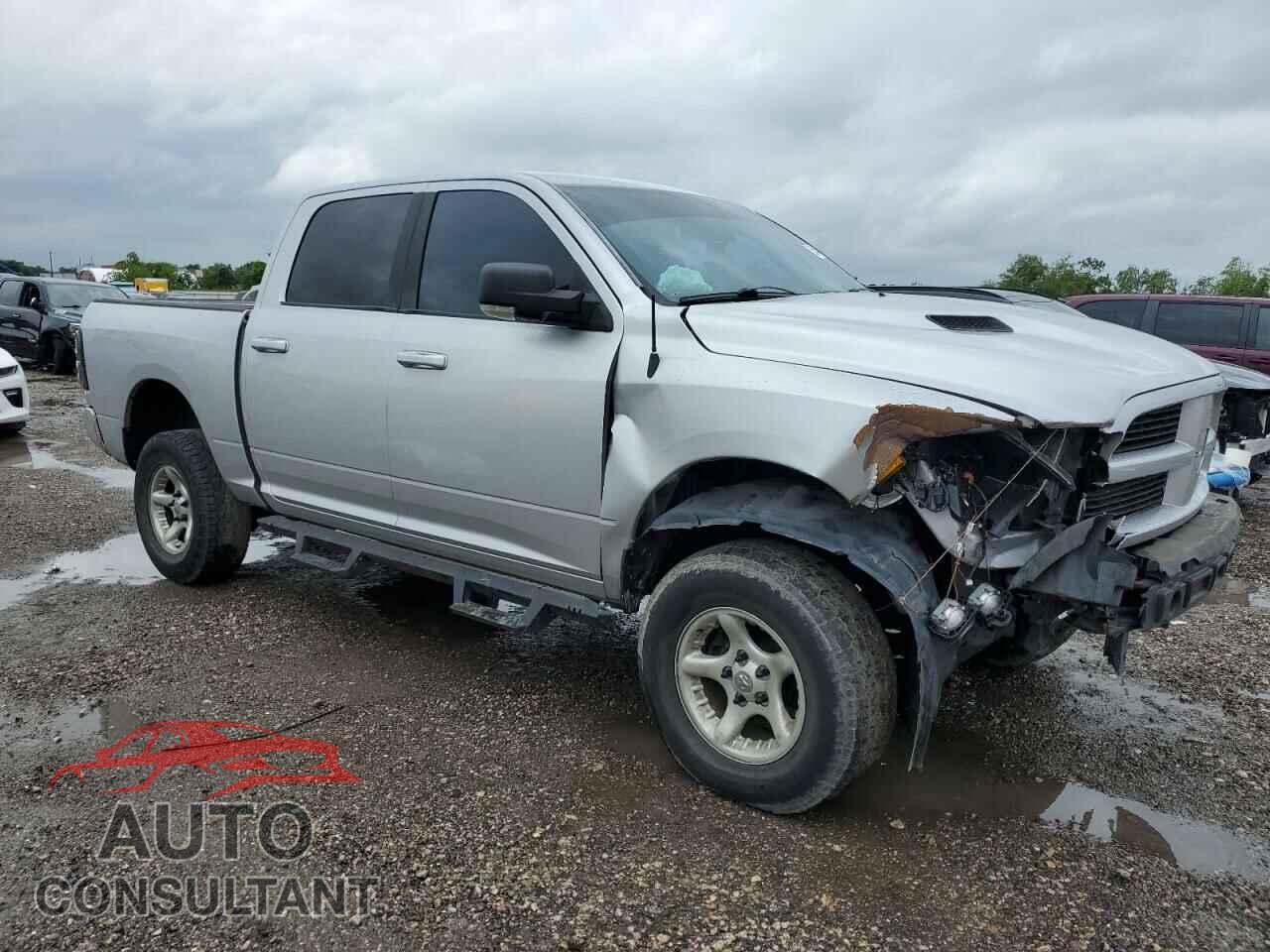 DODGE RAM 1500 2012 - 1C6RD7MT5CS123785