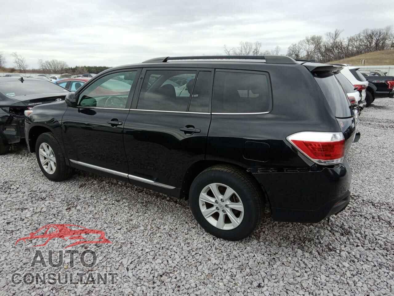 TOYOTA HIGHLANDER 2013 - 5TDBK3EH8DS242525