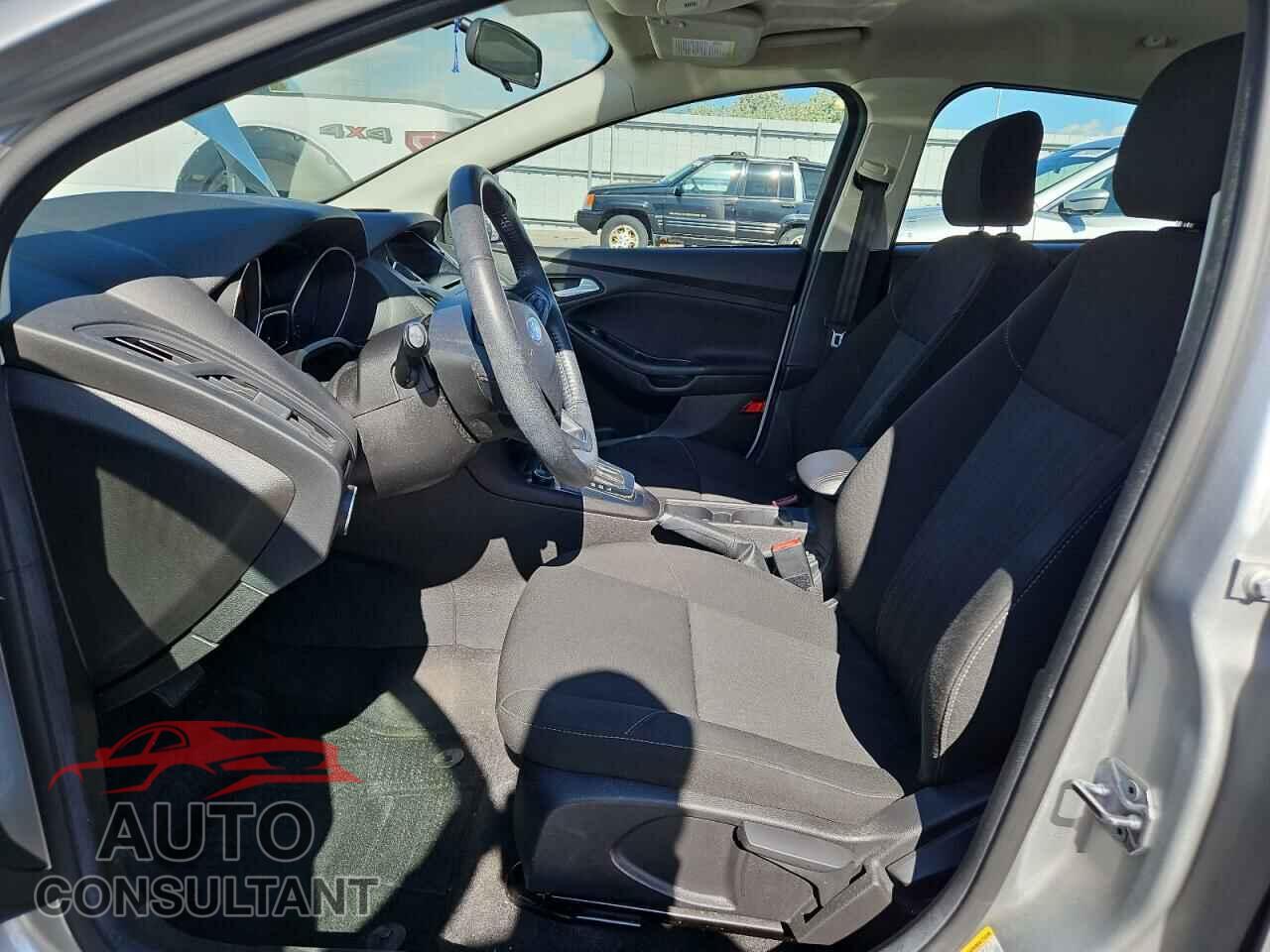 FORD FOCUS 2017 - 1FADP3F2XHL277097