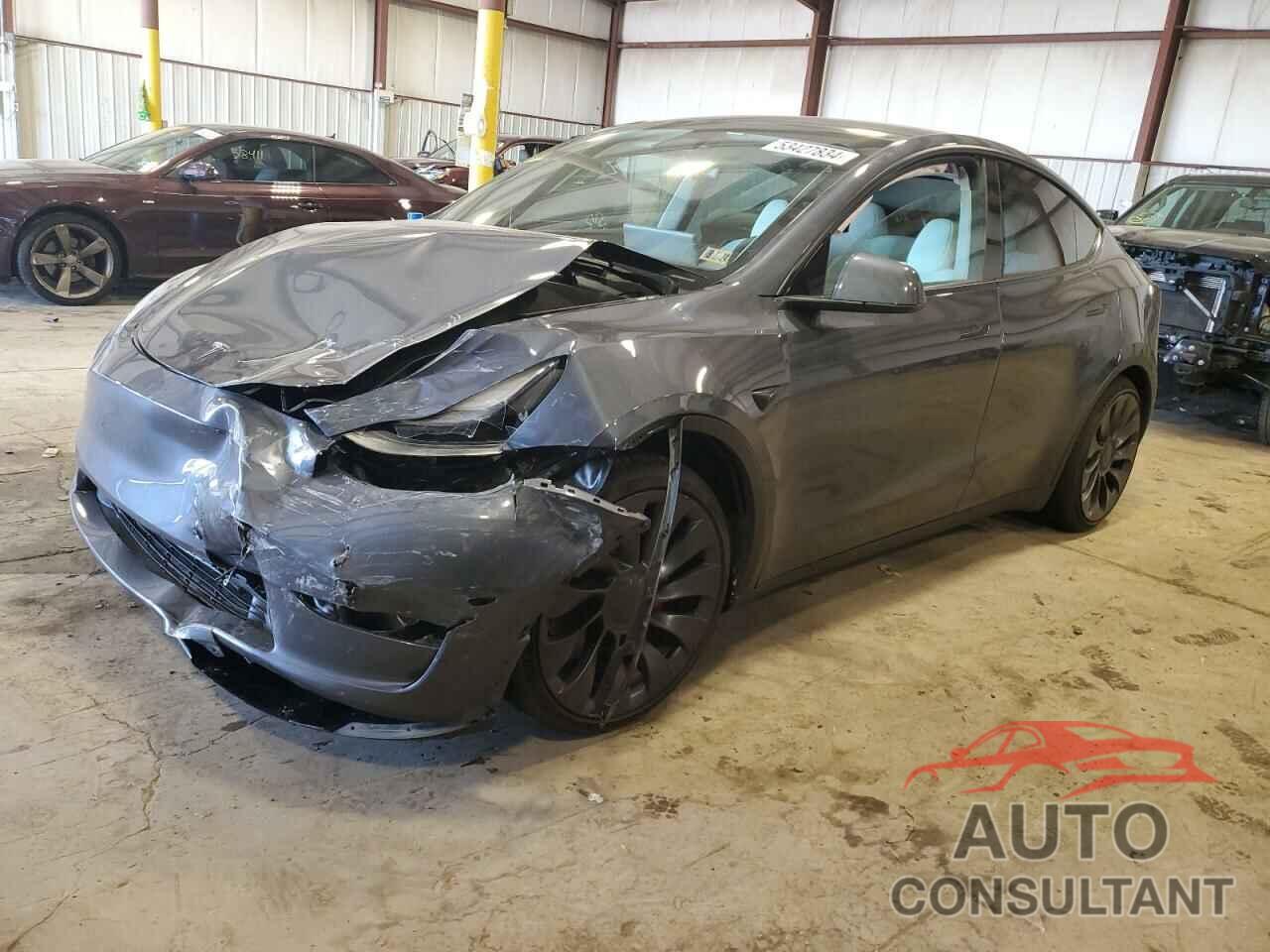 TESLA MODEL Y 2023 - 7SAYGDEFXPF852082