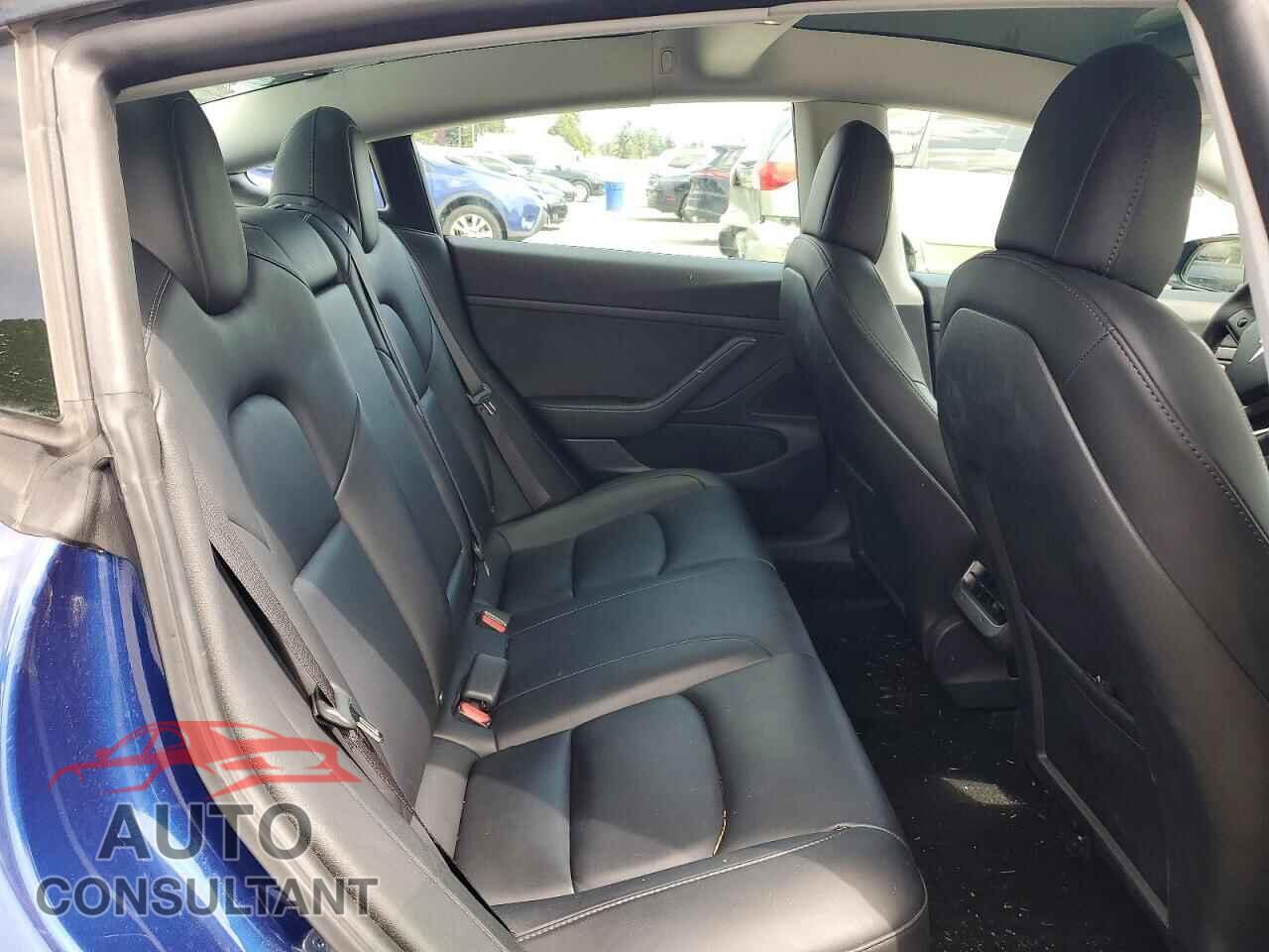 TESLA MODEL 3 2021 - 5YJ3E1EA2MF921505