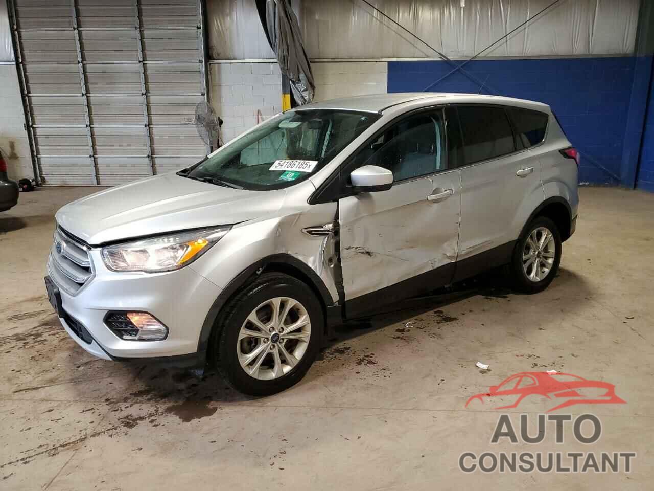 FORD ESCAPE 2017 - 1FMCU9GD9HUC06111