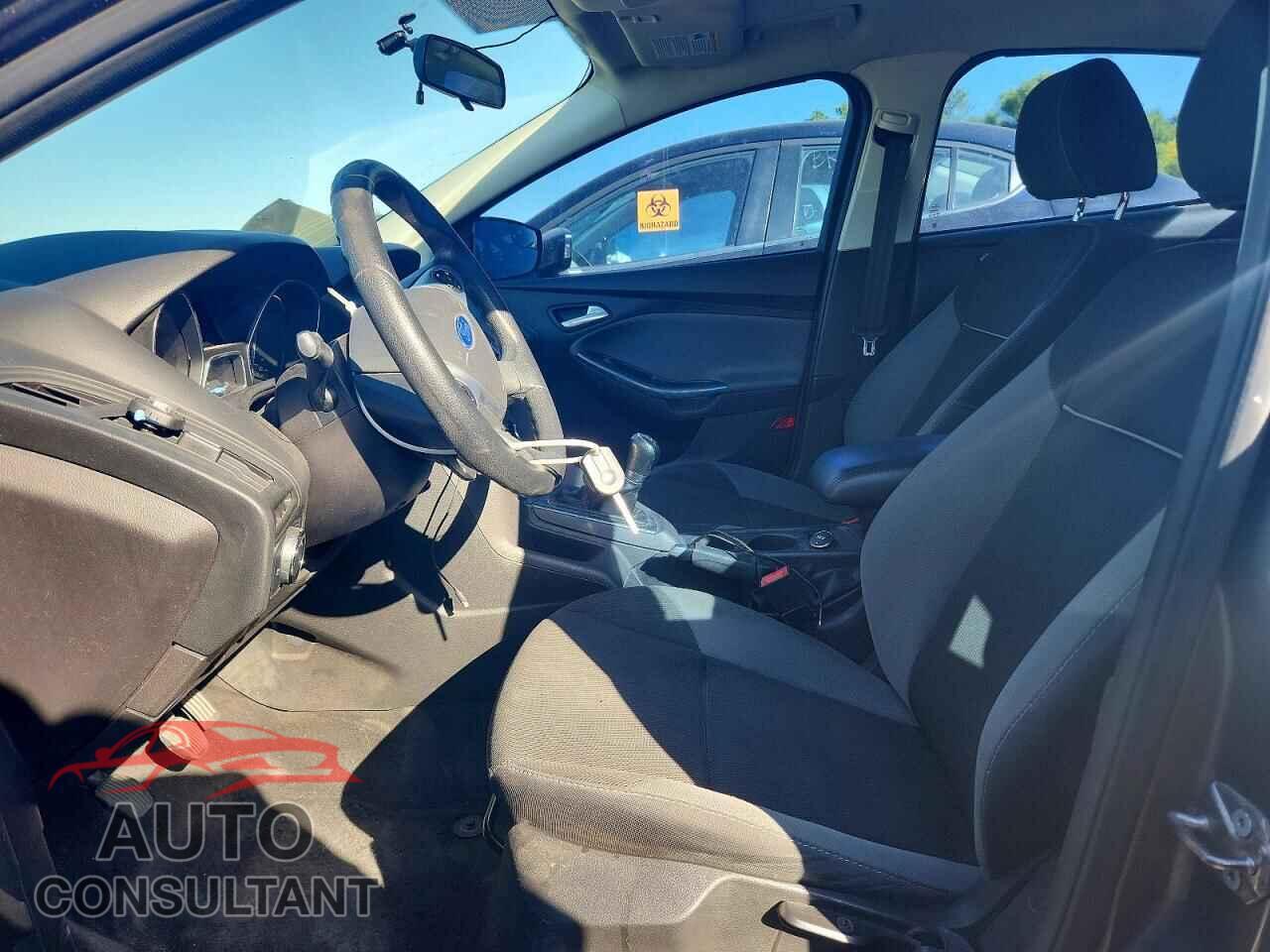FORD FOCUS 2014 - 1FADP3F27EL461084