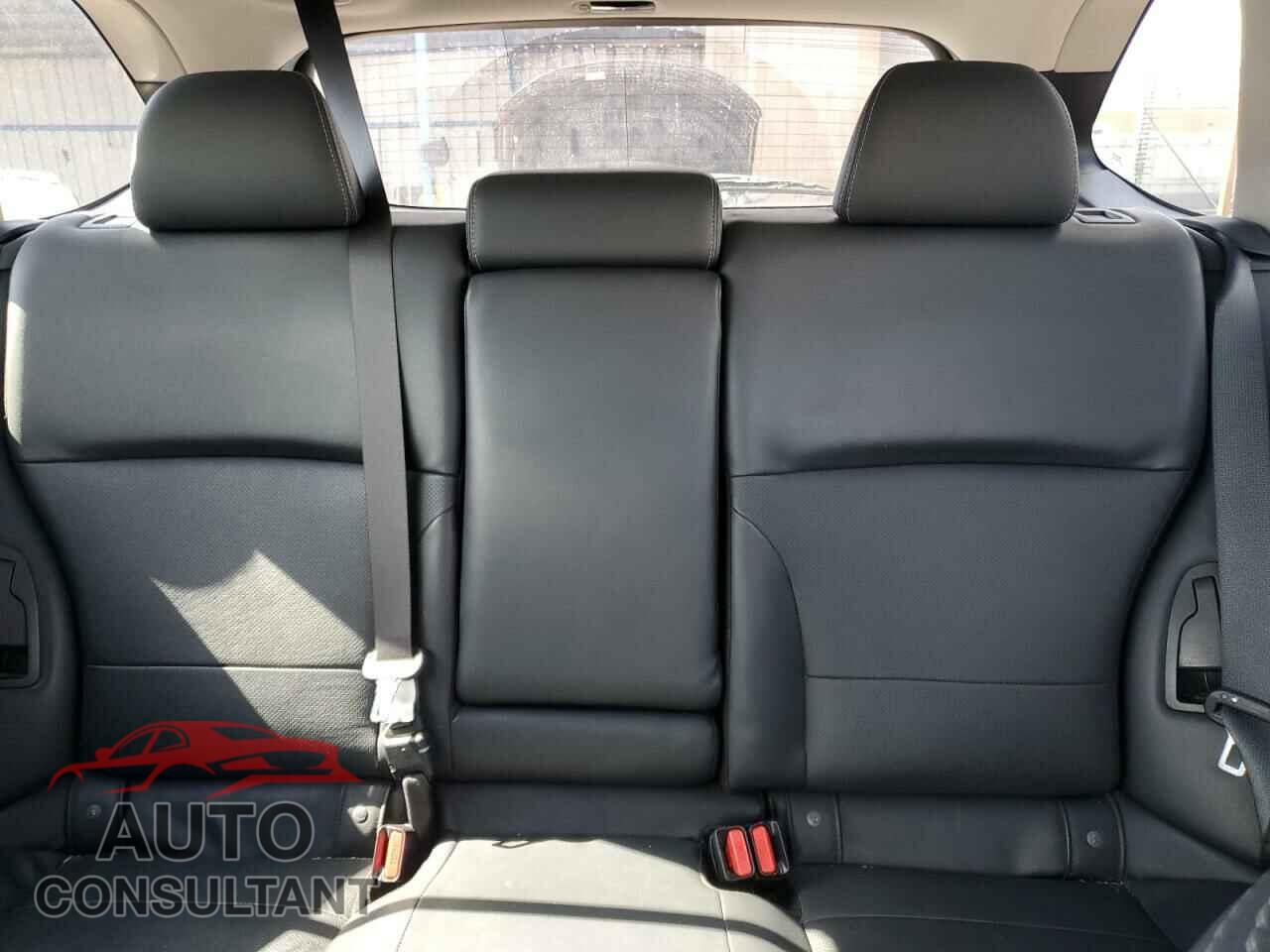 SUBARU OUTBACK 2017 - 4S4BSEKC6H3249593