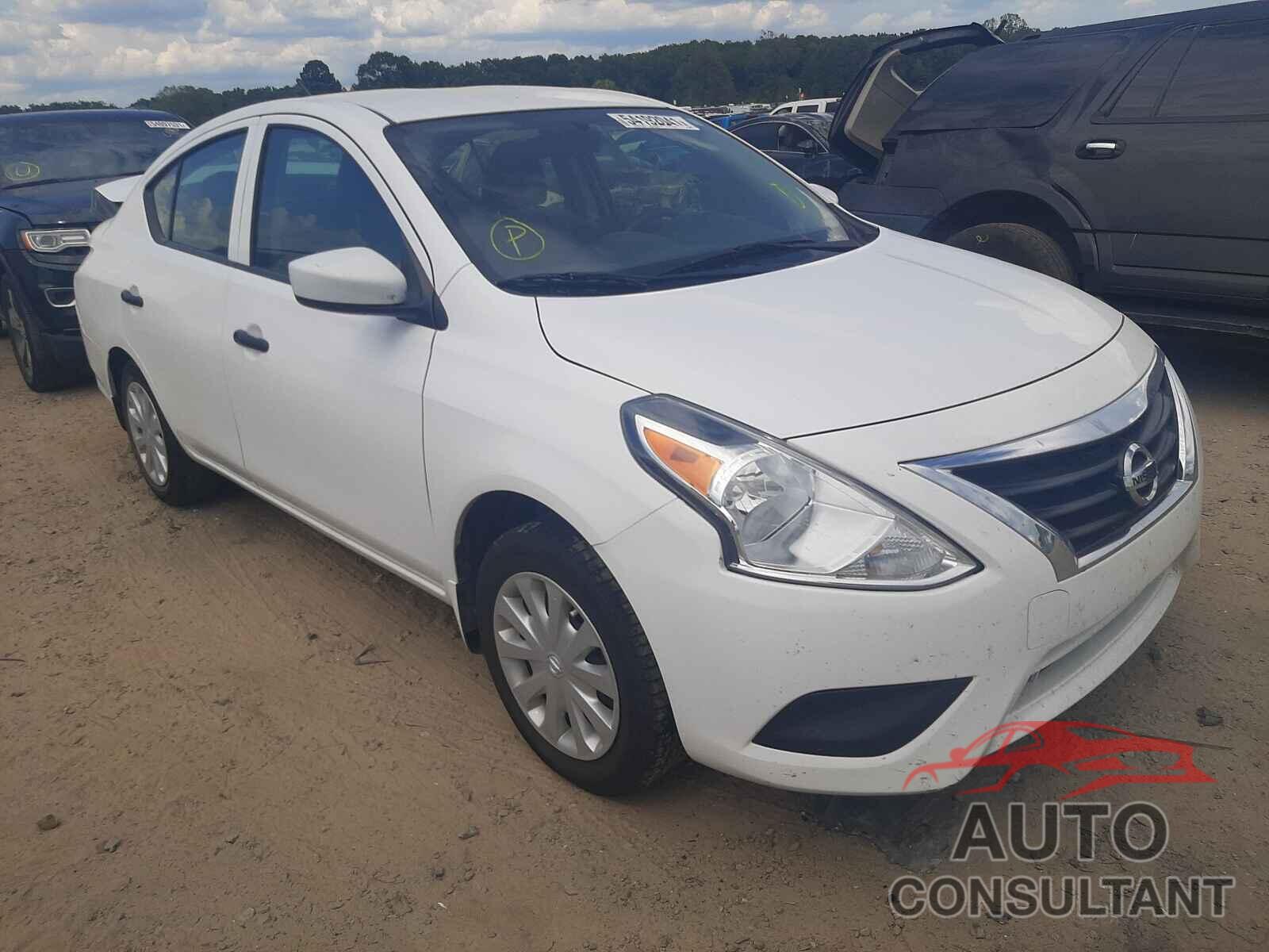 NISSAN VERSA 2019 - 3N1CN7AP4KL829634