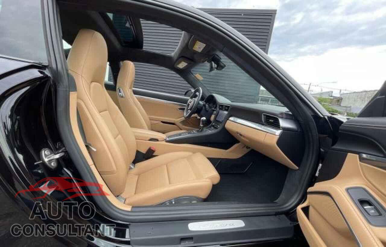 PORSCHE 911 2018 - WP0AA2A94JS106516