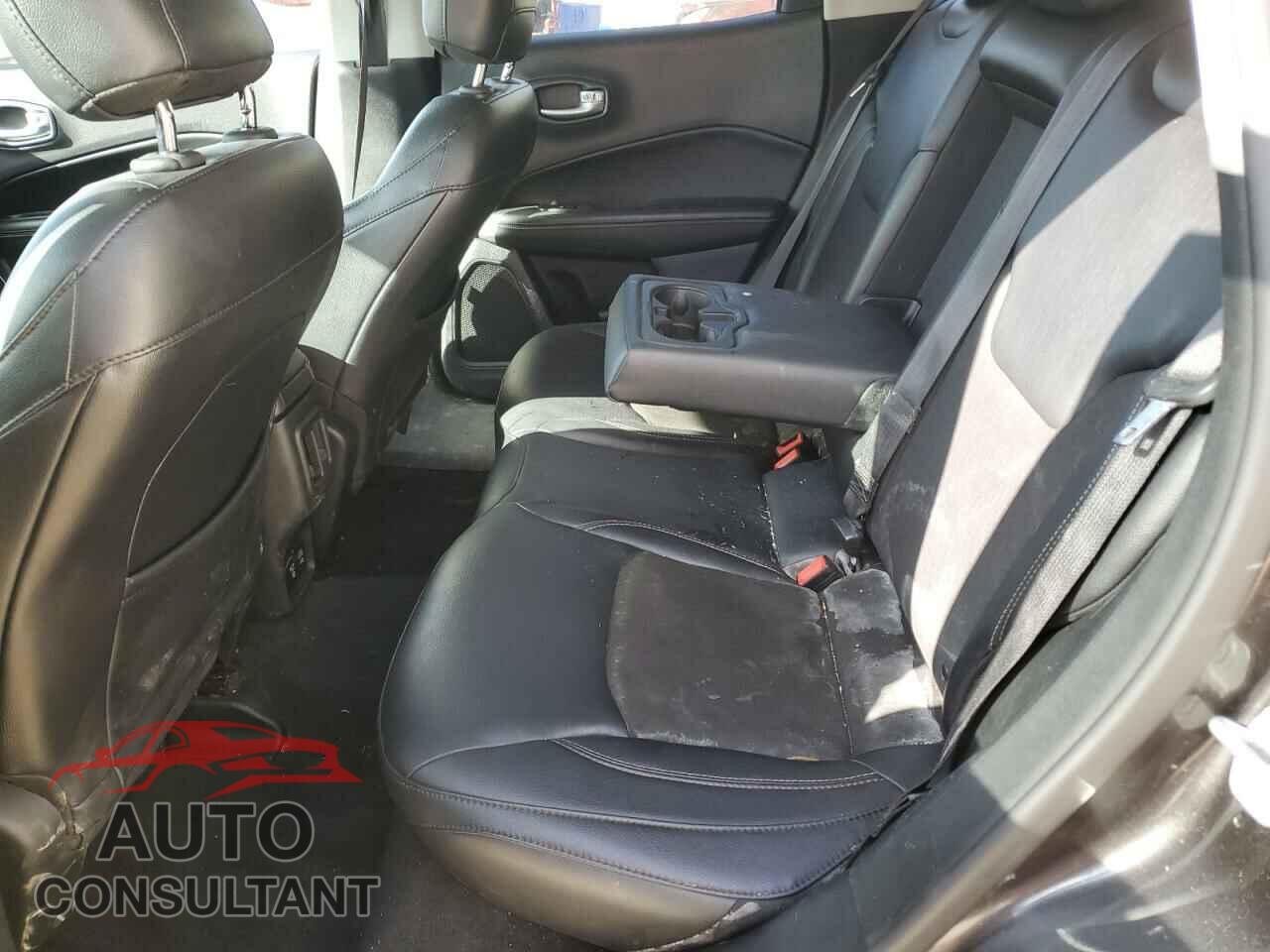JEEP COMPASS 2017 - 3C4NJDBB7HT651763