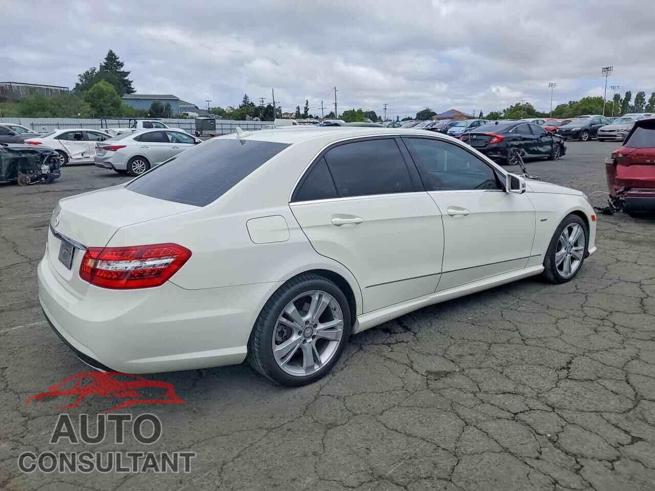 MERCEDES-BENZ E-CLASS 2012 - WDDHF5KB6CA579805