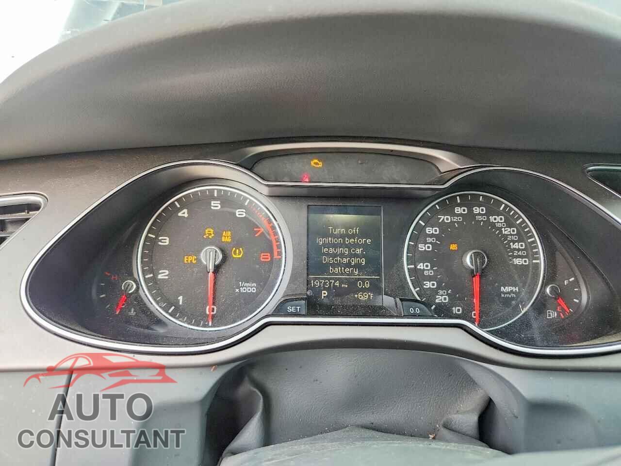AUDI A4 2013 - WAUFFAFL7DN030425