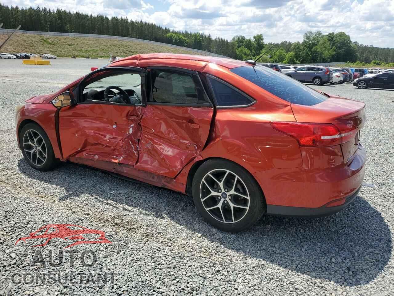 FORD FOCUS 2018 - 1FADP3FEXJL269131